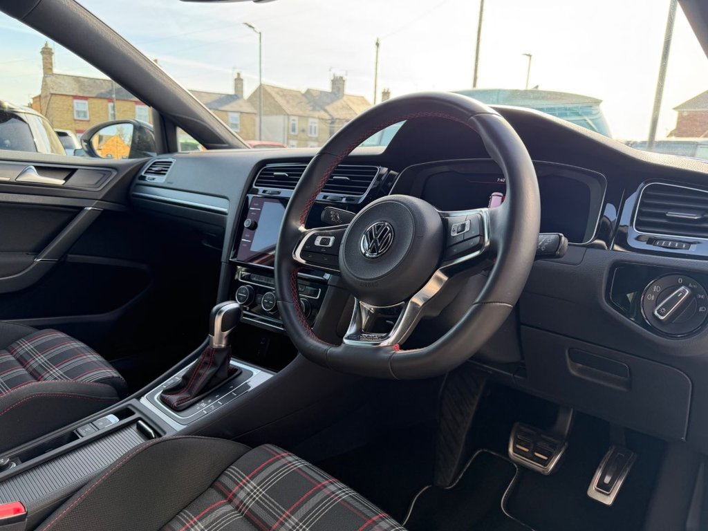 USED 2017 67 VOLKSWAGEN GOLF 2.0 TSI GTI Performance Hatchback 5dr Petrol DSG Euro 6 (s/s) (245 ps) FSH, Heated Seats, Climate, Nav