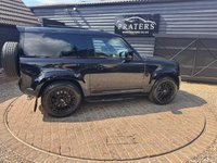 USED 2021 21 LAND ROVER DEFENDER 5.0 P525 V8 SUV 3dr Petrol Auto 4WD Euro 6 (s/s) (525 ps) Px Welcome Finance available