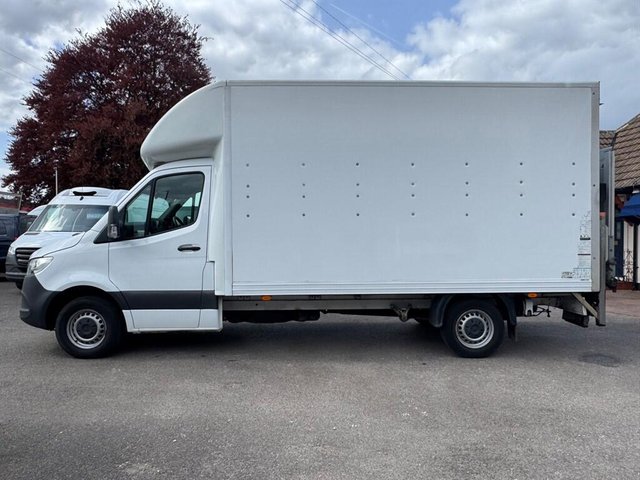View our MERCEDES-BENZ SPRINTER
