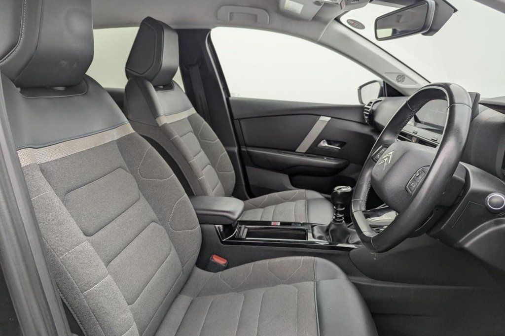 USED 2021 21 CITROEN C4 1.2 PureTech Shine Hatchback 5dr Petrol Manual Euro 6 (s/s) (130 ps) Car Play, Sat Nav, Camera,DAB