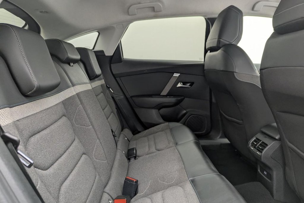 USED 2021 21 CITROEN C4 1.2 PureTech Shine Hatchback 5dr Petrol Manual Euro 6 (s/s) (130 ps) Car Play, Sat Nav, Camera,DAB