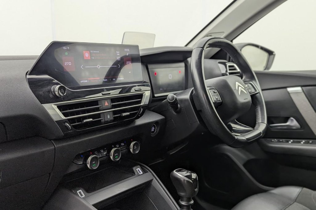 USED 2021 21 CITROEN C4 1.2 PureTech Shine Hatchback 5dr Petrol Manual Euro 6 (s/s) (130 ps) Car Play, Sat Nav, Camera,DAB