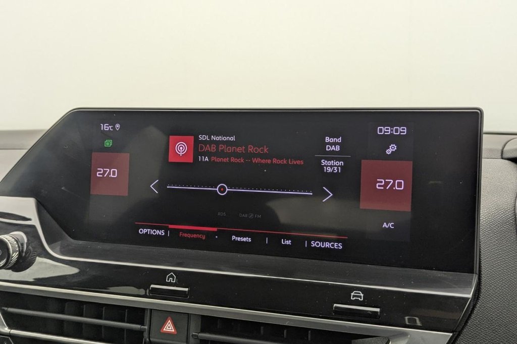 USED 2021 21 CITROEN C4 1.2 PureTech Shine Hatchback 5dr Petrol Manual Euro 6 (s/s) (130 ps) Car Play, Sat Nav, Camera,DAB