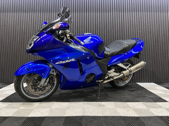 View our HONDA CBR1100XX SUPER BLACKBIRD