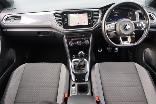 View our VOLKSWAGEN T-ROC