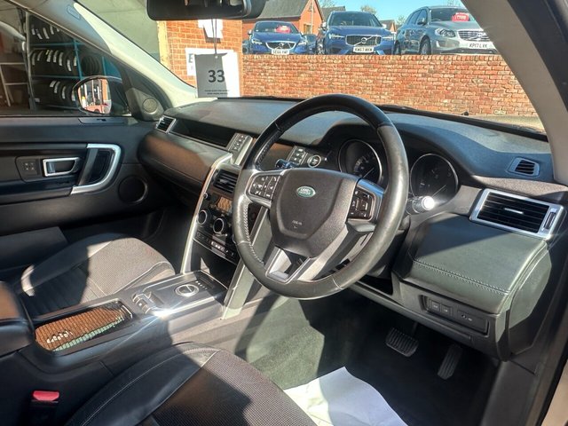 View our LAND ROVER DISCOVERY SPORT
