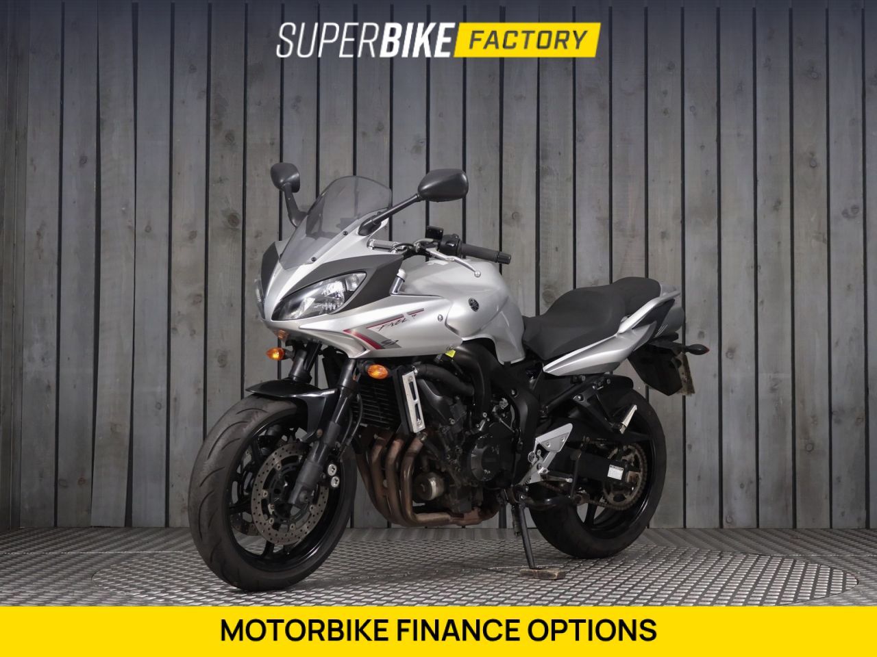 YAMAHA FZ6 FAZER