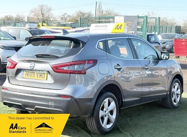 View our NISSAN QASHQAI