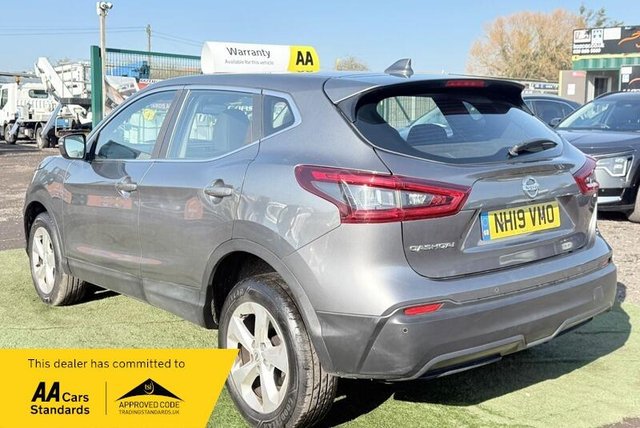 View our NISSAN QASHQAI
