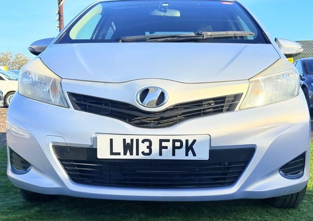 View our TOYOTA VITZ