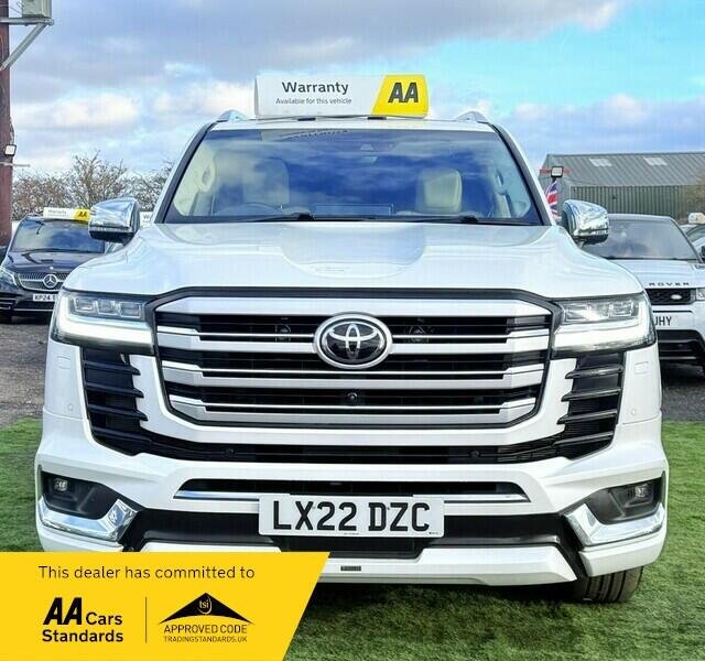 View our TOYOTA LAND CRUISER
