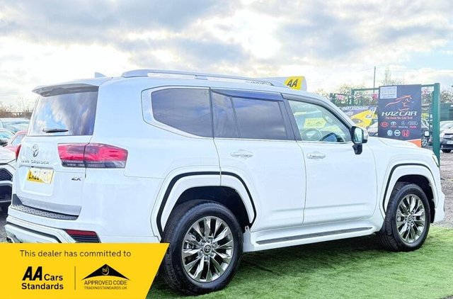 View our TOYOTA LAND CRUISER