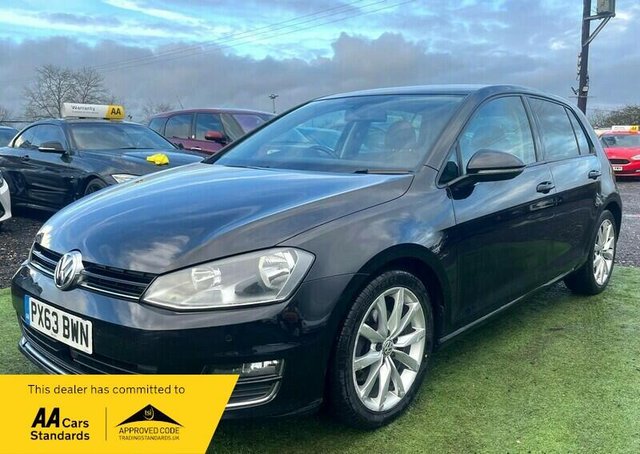 View our VOLKSWAGEN GOLF