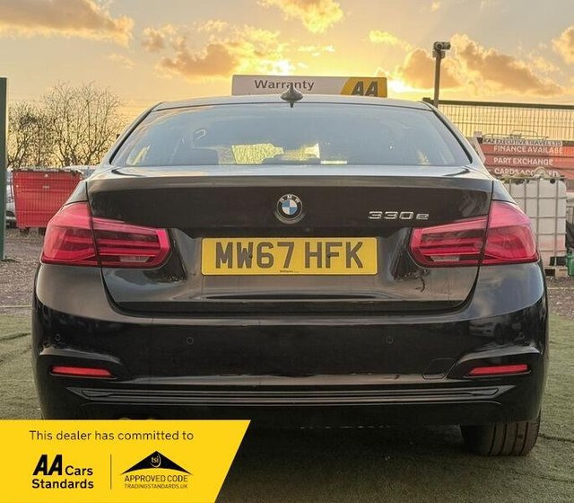 View our BMW 3 SERIES
