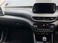 USED 2018 68 HYUNDAI TUCSON 1.6 GDi SE Nav SUV 5dr Petrol Manual Euro 6 (s/s) (132 ps) + SERVICE HISTORY + 17" ALLOY WHEELS + SIX (6) SPEED MANUAL GEARBOX + DAYTIME RUNNING LIGHTS + SATELLITE NAVIGATION + TOW BAR + AUTO HEADLIGHTS + REAR PARKING SENSORS + REAR CAMERA + DUAL CLIMATE CONTROL + CRUISE CONTROL + BLUETOOTH / TELEPHONE PREPARATION + RADIO / USB / DAB / MP3 PLAYER + MUCH MUCH MORE...