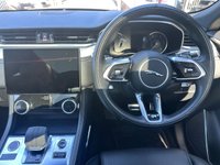 USED 2022 22 JAGUAR F-PACE 3.0 D300 MHEV R-Dynamic SE SUV 5dr Diesel Auto AWD Euro 6 (s/s) (300 ps) A BEAUTIFUL EXAMPLE IN EVERY ASPECT