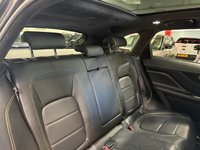 USED 2019 69 JAGUAR F-PACE 3.0 D300 V6 300 Sport SUV 5dr Diesel Auto AWD Euro 6 (s/s) (300 ps) JAGUAR SERVICE HISTORY