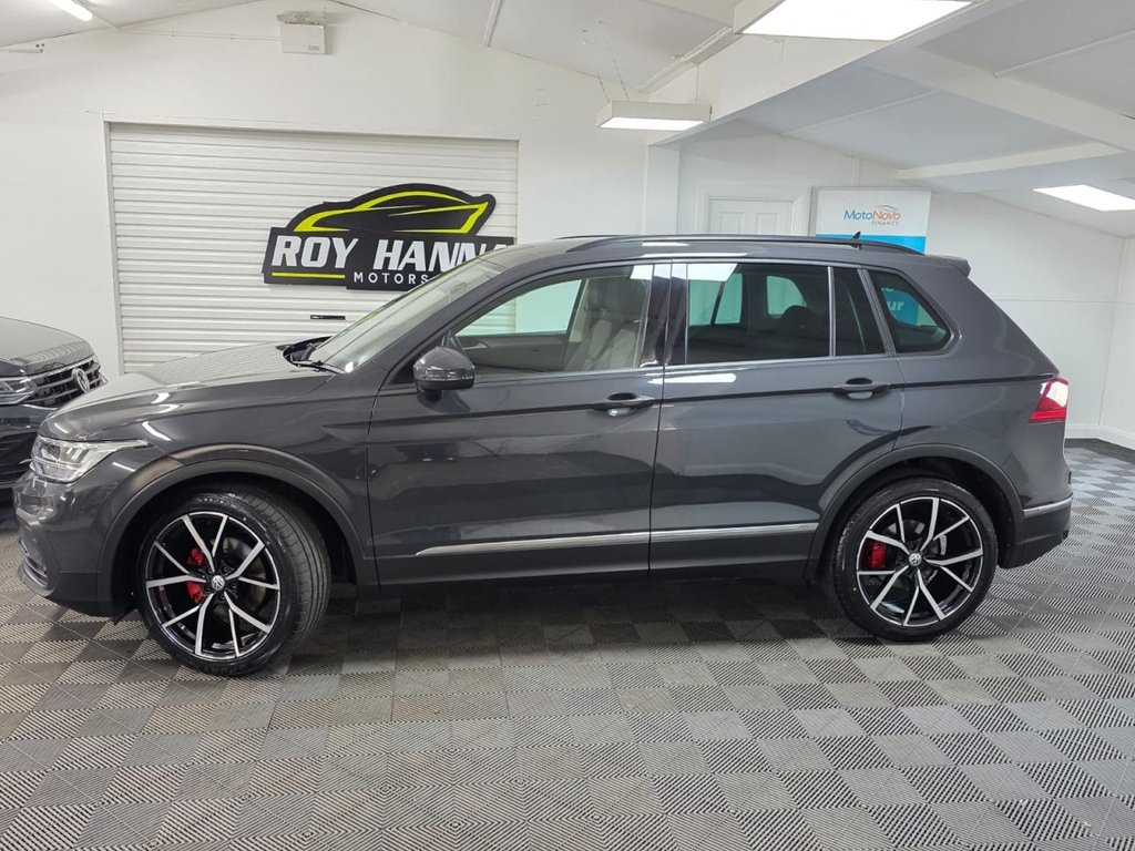 USED 2022 22 VOLKSWAGEN TIGUAN 1.5 TSI Life SUV 5dr Petrol Manual Euro 6 (s/s) (150 ps) Bluetooth - SatNav - Sensors!