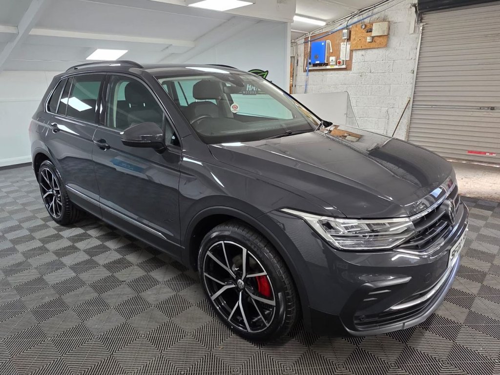 USED 2022 22 VOLKSWAGEN TIGUAN 1.5 TSI Life SUV 5dr Petrol Manual Euro 6 (s/s) (150 ps) Bluetooth - SatNav - Sensors!