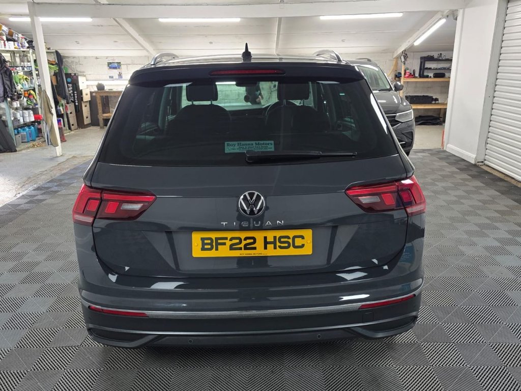 USED 2022 22 VOLKSWAGEN TIGUAN 1.5 TSI Life SUV 5dr Petrol Manual Euro 6 (s/s) (150 ps) Bluetooth - SatNav - Sensors!