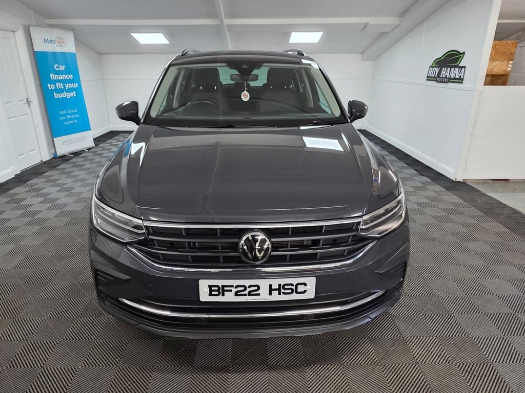 USED 2022 22 VOLKSWAGEN TIGUAN 1.5 TSI Life SUV 5dr Petrol Manual Euro 6 (s/s) (150 ps) Bluetooth - SatNav - Sensors!