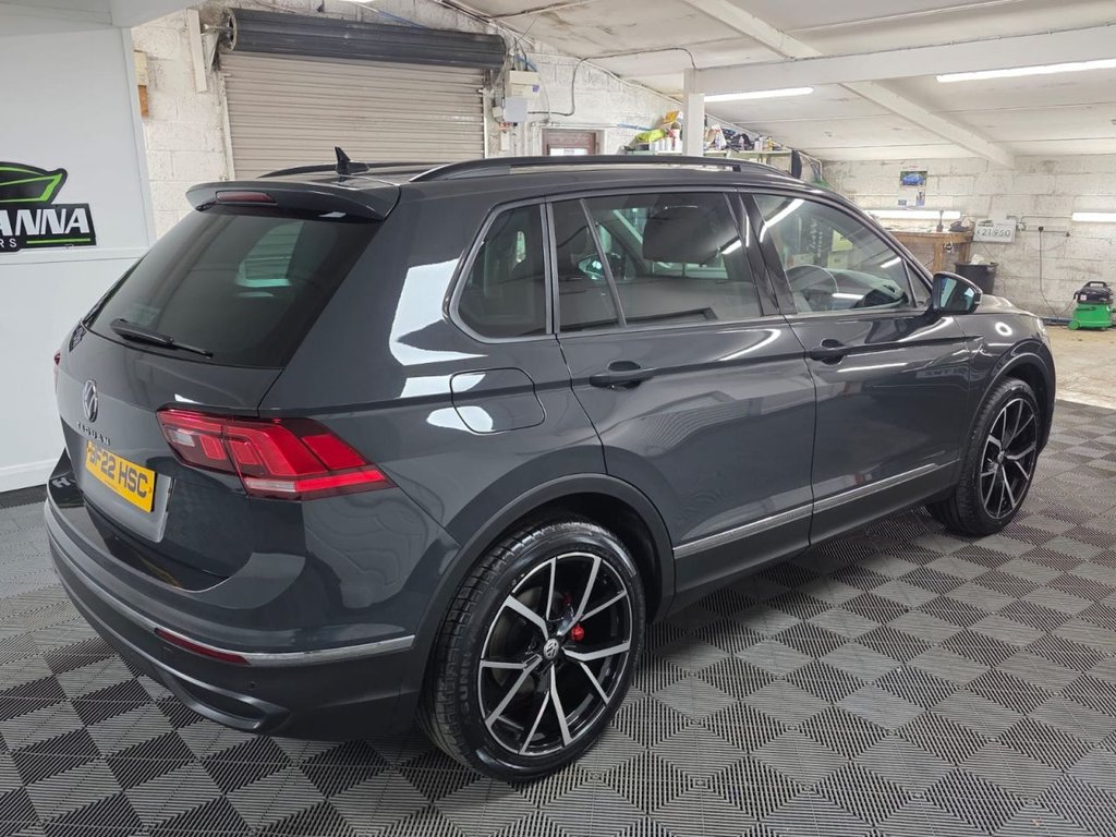 USED 2022 22 VOLKSWAGEN TIGUAN 1.5 TSI Life SUV 5dr Petrol Manual Euro 6 (s/s) (150 ps) Bluetooth - SatNav - Sensors!