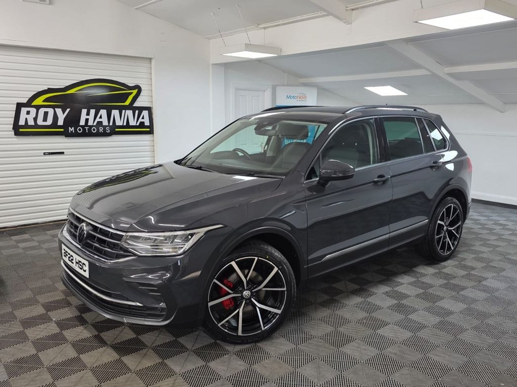 USED 2022 22 VOLKSWAGEN TIGUAN 1.5 TSI Life SUV 5dr Petrol Manual Euro 6 (s/s) (150 ps) Bluetooth - SatNav - Sensors!