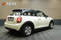 USED 2020 70 MINI HATCH 1.5 Cooper Classic Hatchback 3dr Petrol Manual Euro 6 (s/s) (136 ps) AMBIENT LIGHTING BLACK ROOF/MIRRORS