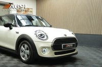 USED 2020 70 MINI HATCH 1.5 Cooper Classic Hatchback 3dr Petrol Manual Euro 6 (s/s) (136 ps) AMBIENT LIGHTING BLACK ROOF/MIRRORS