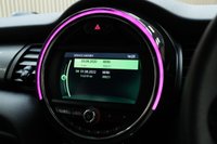 USED 2020 70 MINI HATCH 1.5 Cooper Classic Hatchback 3dr Petrol Manual Euro 6 (s/s) (136 ps) AMBIENT LIGHTING BLACK ROOF/MIRRORS