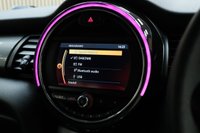 USED 2020 70 MINI HATCH 1.5 Cooper Classic Hatchback 3dr Petrol Manual Euro 6 (s/s) (136 ps) AMBIENT LIGHTING BLACK ROOF/MIRRORS
