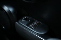 USED 2020 70 MINI HATCH 1.5 Cooper Classic Hatchback 3dr Petrol Manual Euro 6 (s/s) (136 ps) AMBIENT LIGHTING BLACK ROOF/MIRRORS