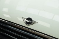 USED 2020 70 MINI HATCH 1.5 Cooper Classic Hatchback 3dr Petrol Manual Euro 6 (s/s) (136 ps) AMBIENT LIGHTING BLACK ROOF/MIRRORS
