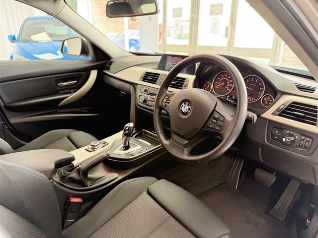 View our BMW 3 SERIES