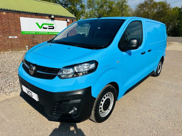 2022 VAUXHALL VIVARO ELECTRIC 3100 75KWH DYNAMIC PANEL VAN 6DR ELECTRIC AUTO L1 H1 7.4KW... photo