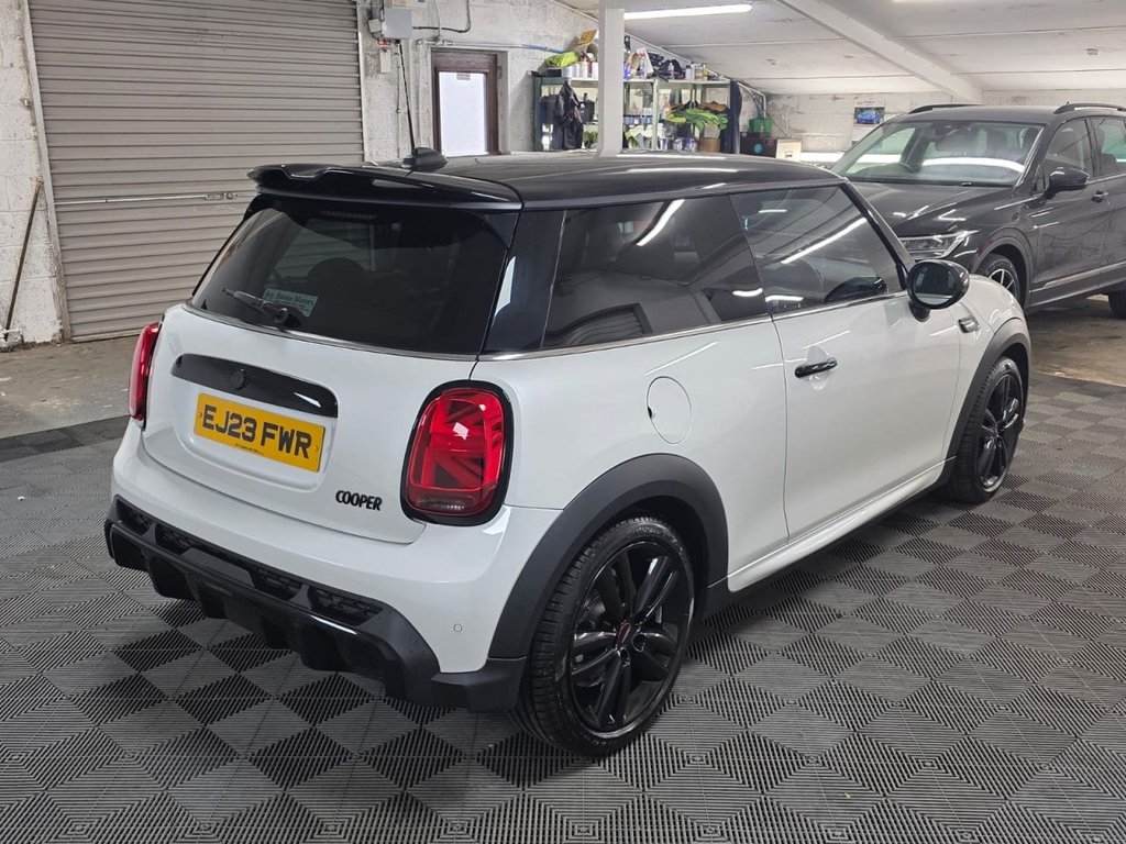 USED 2023 23 MINI HATCH 1.5 Cooper Sport Hatchback 3dr Petrol Steptronic Euro 6 (s/s) (136 ps) SatNav - Parking Sensors!