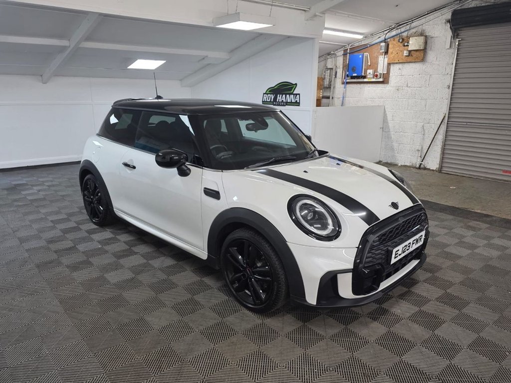 USED 2023 23 MINI HATCH 1.5 Cooper Sport Hatchback 3dr Petrol Steptronic Euro 6 (s/s) (136 ps) SatNav - Parking Sensors!