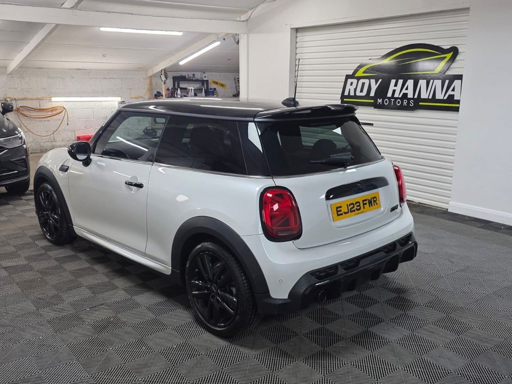 USED 2023 23 MINI HATCH 1.5 Cooper Sport Hatchback 3dr Petrol Steptronic Euro 6 (s/s) (136 ps) SatNav - Parking Sensors!