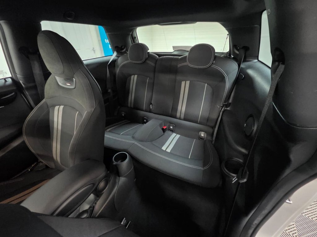 USED 2023 23 MINI HATCH 1.5 Cooper Sport Hatchback 3dr Petrol Steptronic Euro 6 (s/s) (136 ps) SatNav - Parking Sensors!