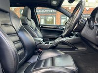 USED 2016 66 PORSCHE CAYENNE 4.2 TD V8 S SUV 5dr Diesel TiptronicS 4WD Euro 5 (s/s) (385 ps) 