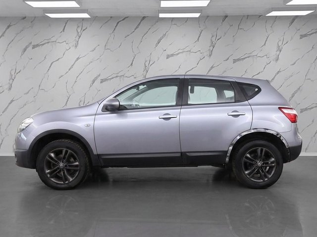 View our NISSAN QASHQAI