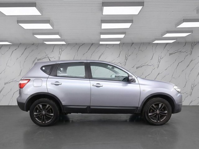 View our NISSAN QASHQAI