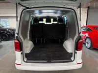 USED 2017 67 VOLKSWAGEN TRANSPORTER 2.0 TDI T32 BlueMotion Tech Highline Kombi Double Cab 5dr Diesel Manual FWD SWB Euro 6 (s/s) (150 ps) 