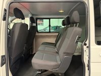 USED 2017 67 VOLKSWAGEN TRANSPORTER 2.0 TDI T32 BlueMotion Tech Highline Kombi Double Cab 5dr Diesel Manual FWD SWB Euro 6 (s/s) (150 ps) 