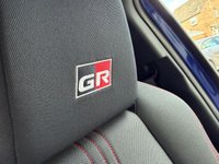 USED 2023 72 TOYOTA YARIS GR SPORT 1.5 VVT-H E-CVT PETROL HYBRID AUTOMATIC 5 DOOR HATCHBACK FRONT & REAR PARK AID * REVERSE CAMERA * SAT-NAV * FOLDING MIRRORS * BLIND SPOT MONITORING