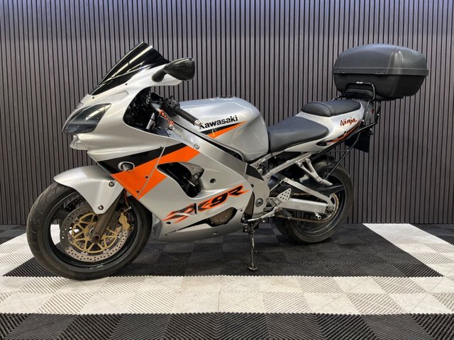 View our KAWASAKI ZX-9R