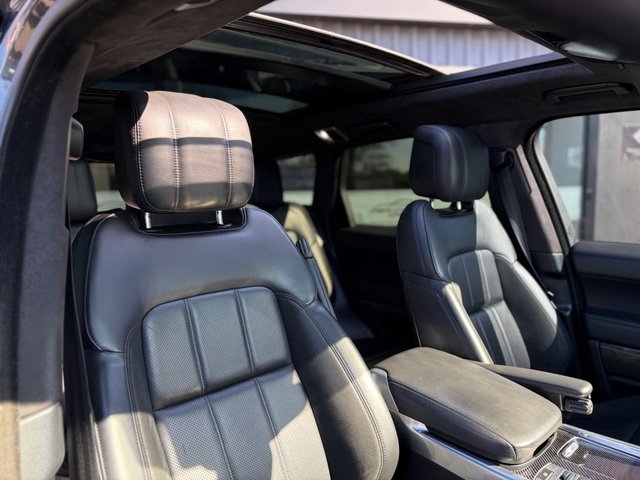 View our LAND ROVER RANGE ROVER SPORT