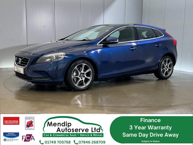 View our VOLVO V40