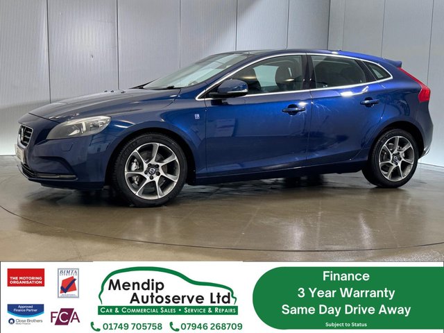 View our VOLVO V40