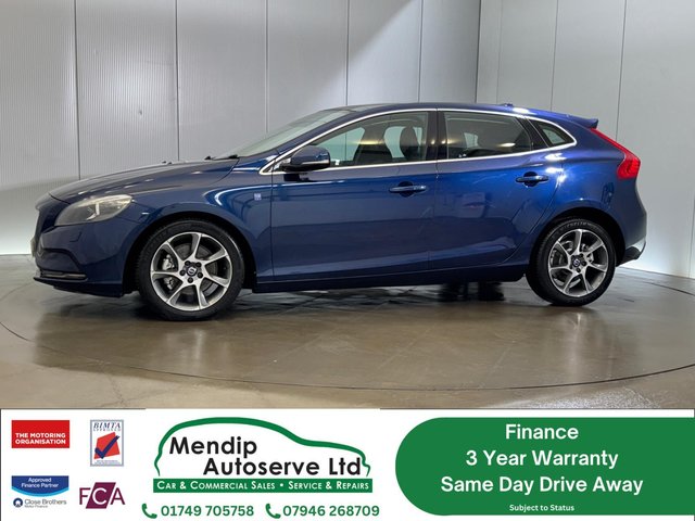 View our VOLVO V40